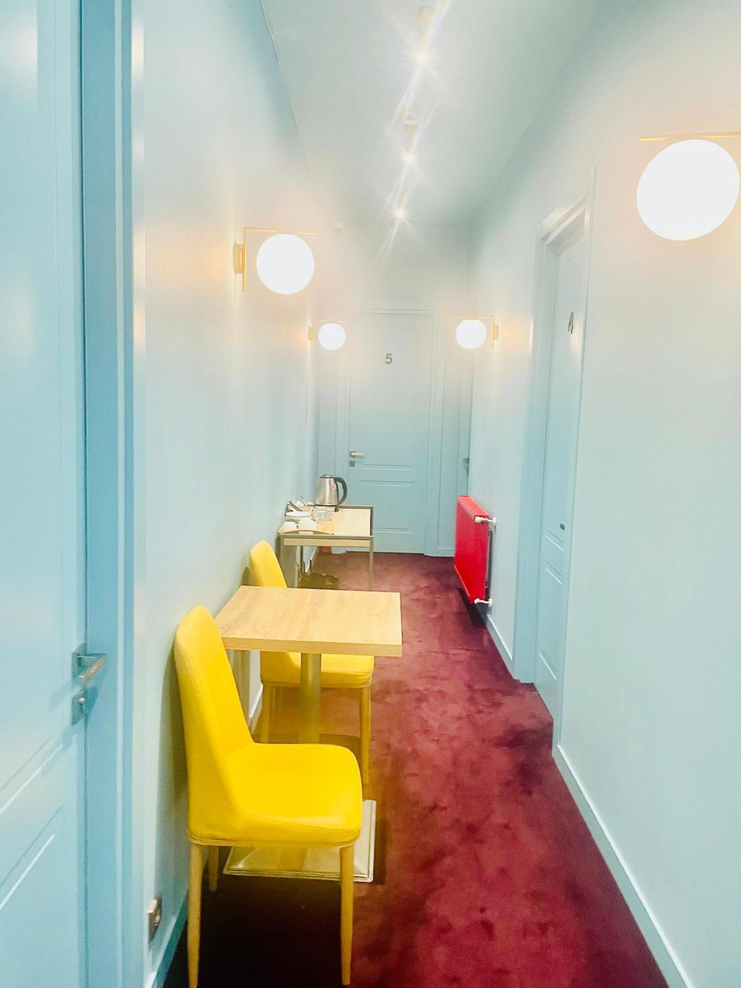 Freeze Inn ティビリシ エクステリア 写真